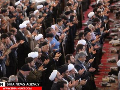 تصاویر اقامه نماز طلب باران در قم