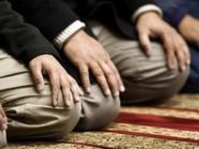 تعقیب نماز عصر را اینگونه بگویید