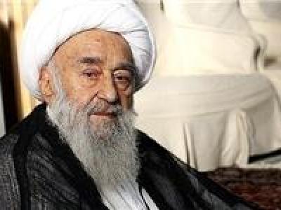 آیات نمازی و بطحایی‌ در مراسم تشییع مرحوم آیت‌الله شاه‌آبادی حضور یافتند