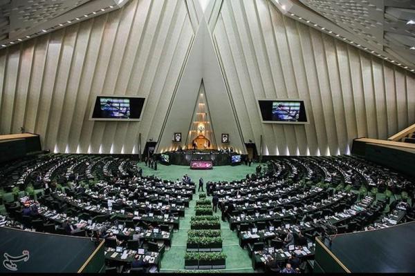 مجلس در هفته‌ای که گذشت|از حضور "روحانی" در مجلس تا استیضاح "کرباسیان"