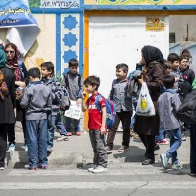 ماجرای کمک‌های اجباری اولیای دانش‌آموزان به مدارس/ گفتند یا کمک کنید یا بچه را از مدرسه ببرید! ‏