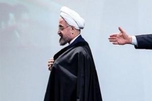 واکنش دانشجویان خراسان رضوی به اظهارات اخیر رئیس جمهور در هفته دولت / جاده صاف کن ترامپ برای انتخابات نباشید + تصاویر