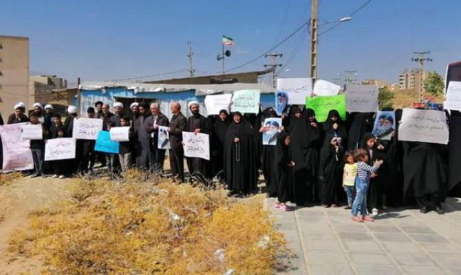 گزارش فارس از حرکت کاروانی برای «حفاظت از منافع ملت» تا مادر شهیدی که طلاهایش در راه انقلاب اهدا کرد!