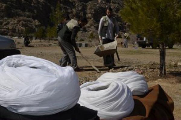 بوستان‌ها و امامزاده‌ها را از کاربری سنتی خارج کردیم