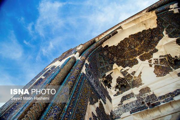 شلاق مرمت غلط و سلیقه‌ای بر تن کبودِ “مسجد کبود”