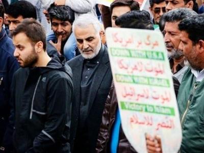 گزارش|سردار سلیمانی چگونه فلسطینی‌ها را در جنگ ۲۲ روزه مسلح کرد؟/ نقش حاج قاسم در طراحی تونل‌ها و کارخانه‌های موشکی