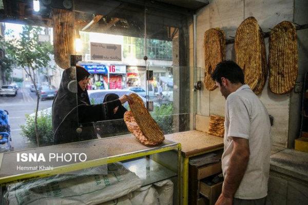 علت صف‌های طولانی نان محدودیت‌های منع تردد است