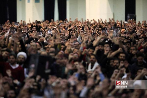 دبیر جامعه اسلامی دانشجویان دانشگاه گیلان در نمازجمعه خشکبیجار سخنرانی می‌کند