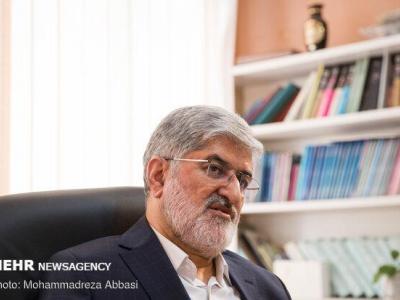 ظریف مرد برخی میدان‌ها نیست/ روحانی فقط بلد است متَلک بگوید