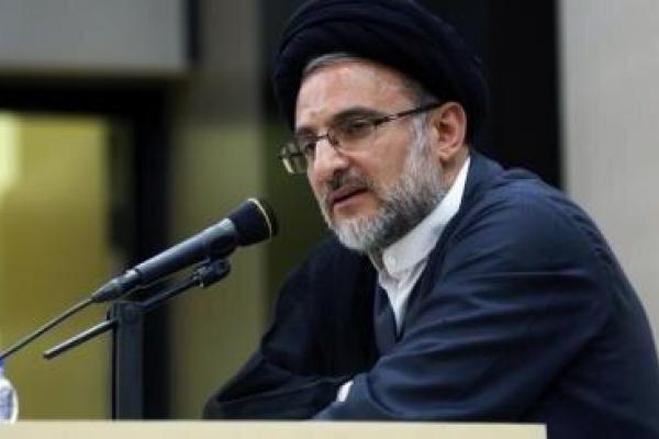 خاموشی:انقلاب اسلامی ایران برگرفته از مضامین قرآنی طاغوت‌ستیزی و استکبارستیزی است