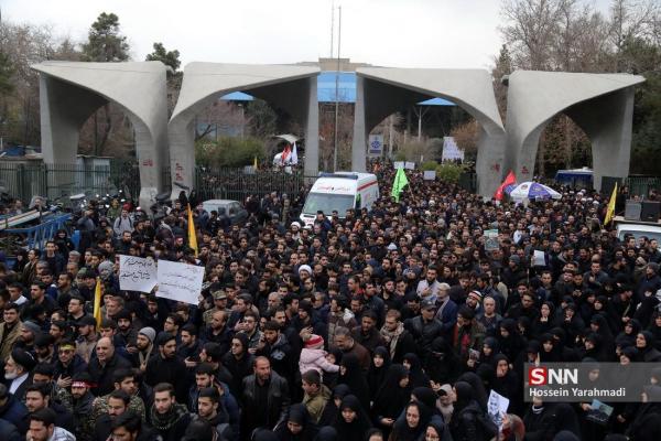 پرچم مطالبه‌گری در دستان دانشجویان / از حرف تا عمل جنبش دانشجویی به راهبردهای رهبر انقلاب