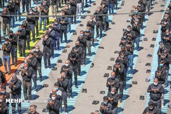 نماز ظهر عاشورا در صحن مسجد جامع زنجان اقامه می شود