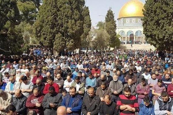 ۴۰ هزار فلسطینی نماز جمعه را در مسجد‌الاقصی اقامه کردند